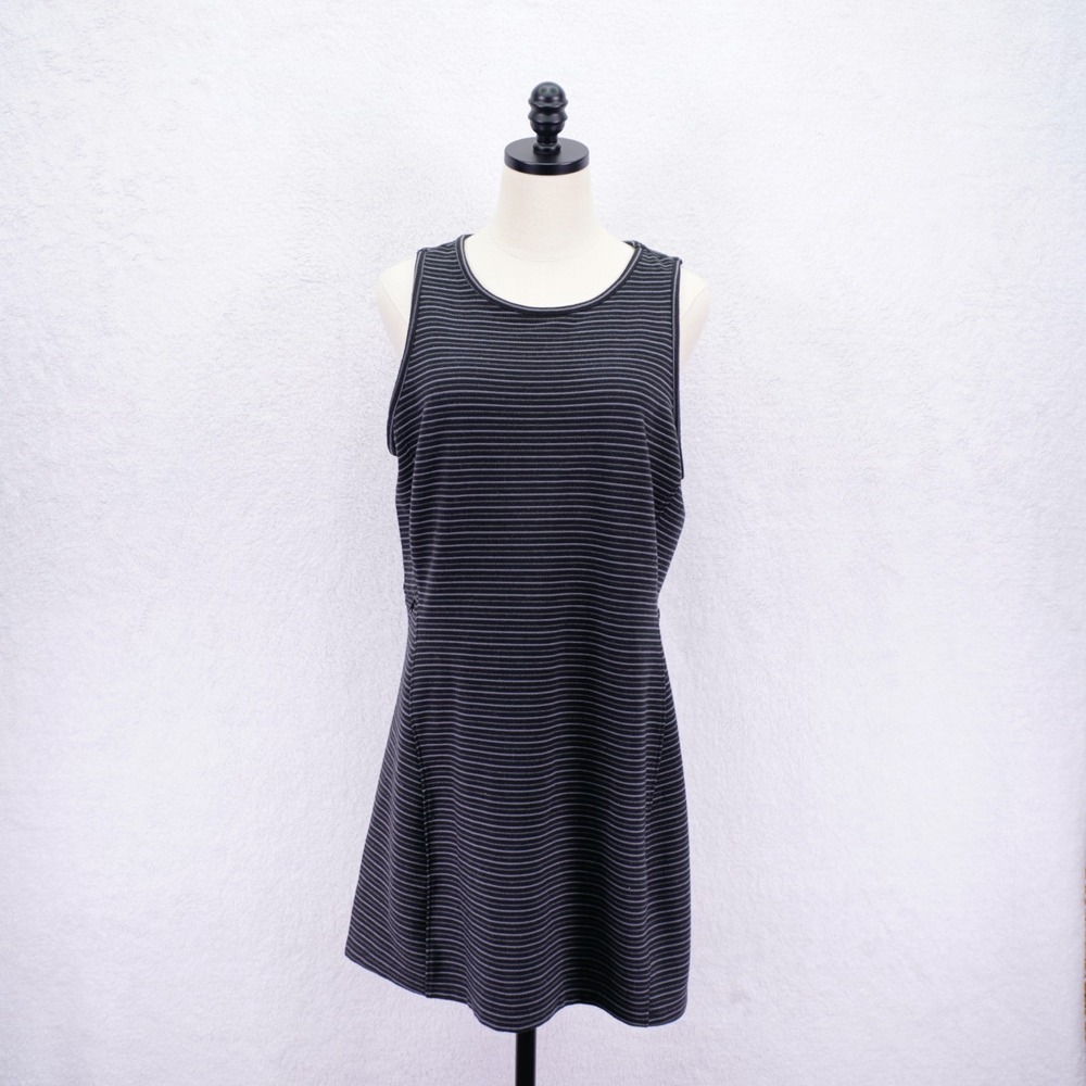 Hi-Tec Medium Gray Striped Shift / Fit & Flair Sleeveless Shirt Dress Spandex Po